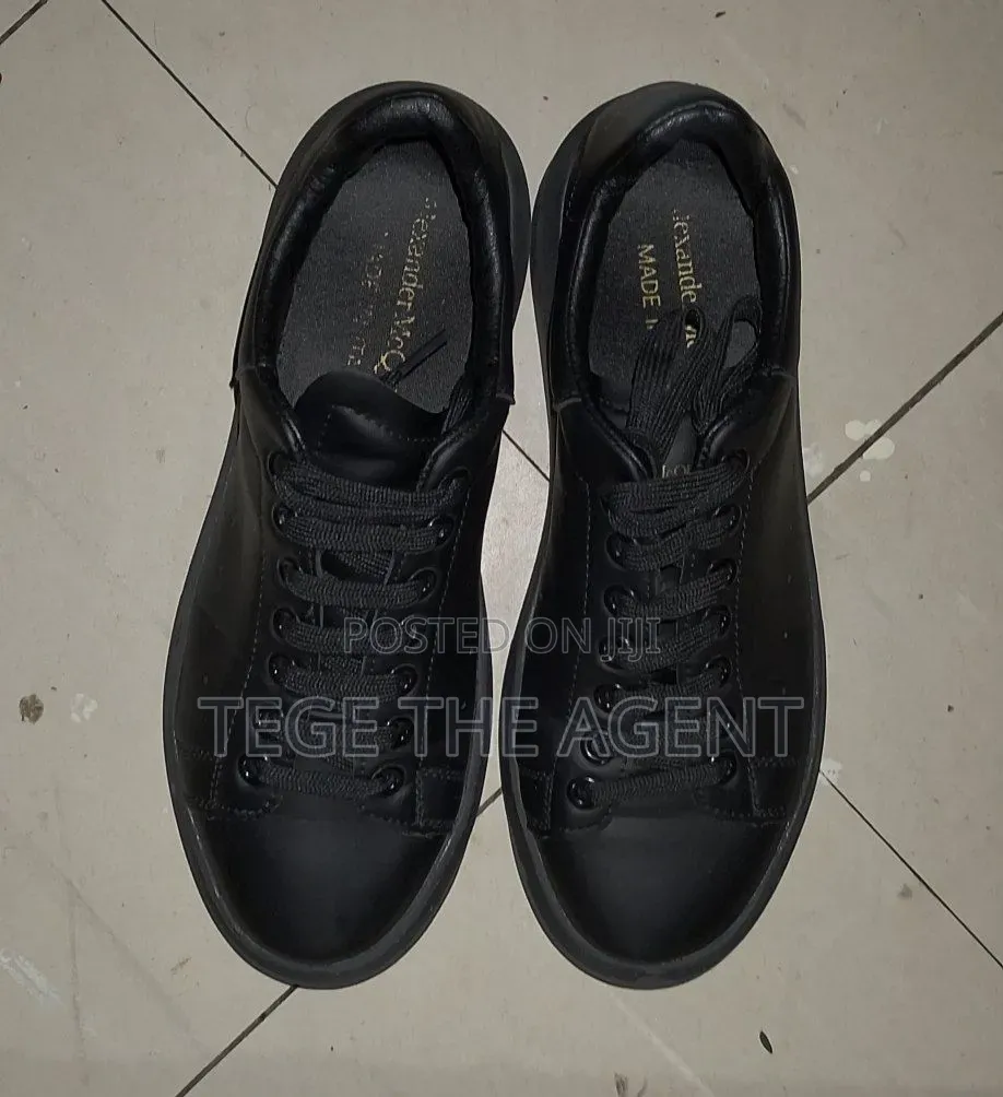 ALEXANDER McQueen – MEN’S OVERSIZED SNEAKERS