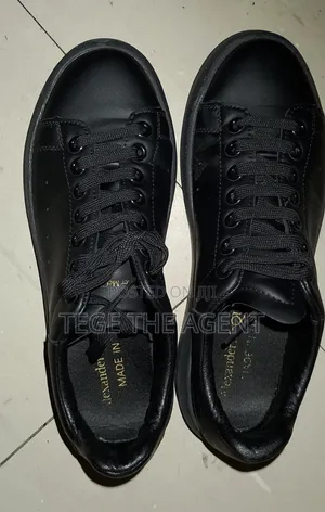 ALEXANDER McQueen – MEN’S OVERSIZED SNEAKERS