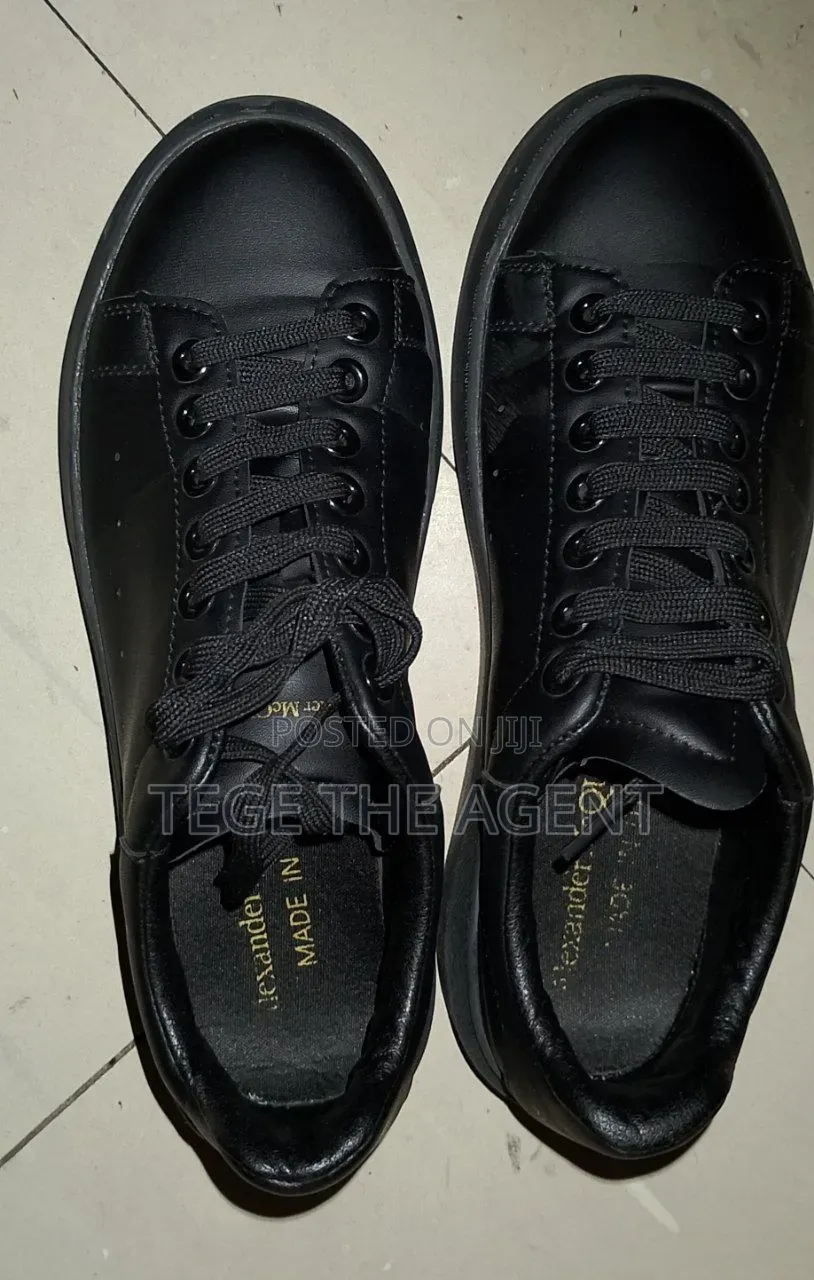 ALEXANDER McQueen – MEN’S OVERSIZED SNEAKERS