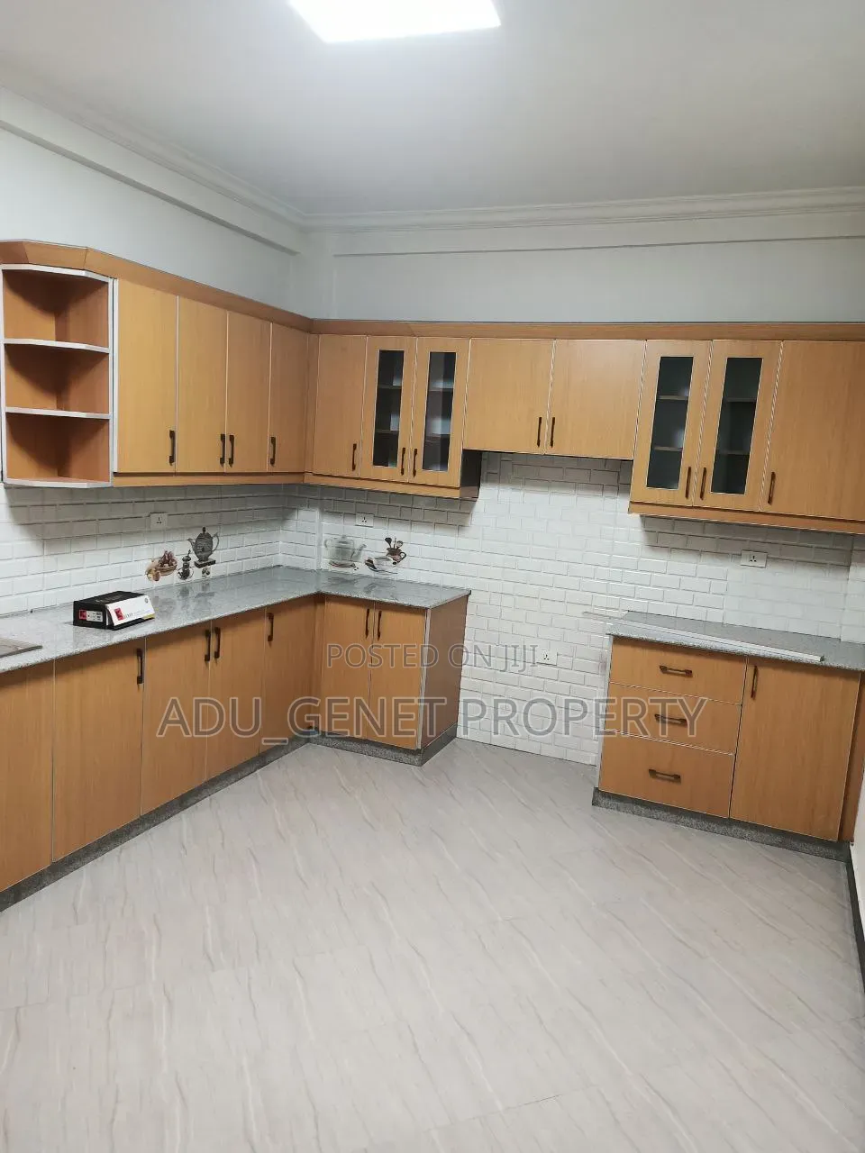 Furnished 10bdrm Duplex in Privet House, Bole for sale