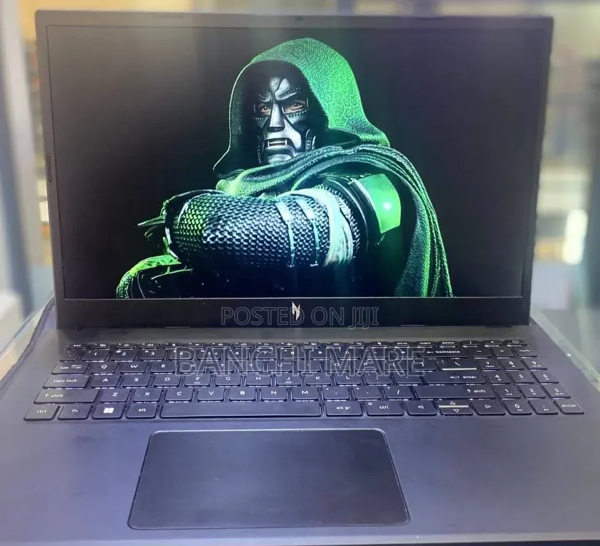 New Laptop Acer Nitro V 15 16GB Intel Core i7 SSD 512GB