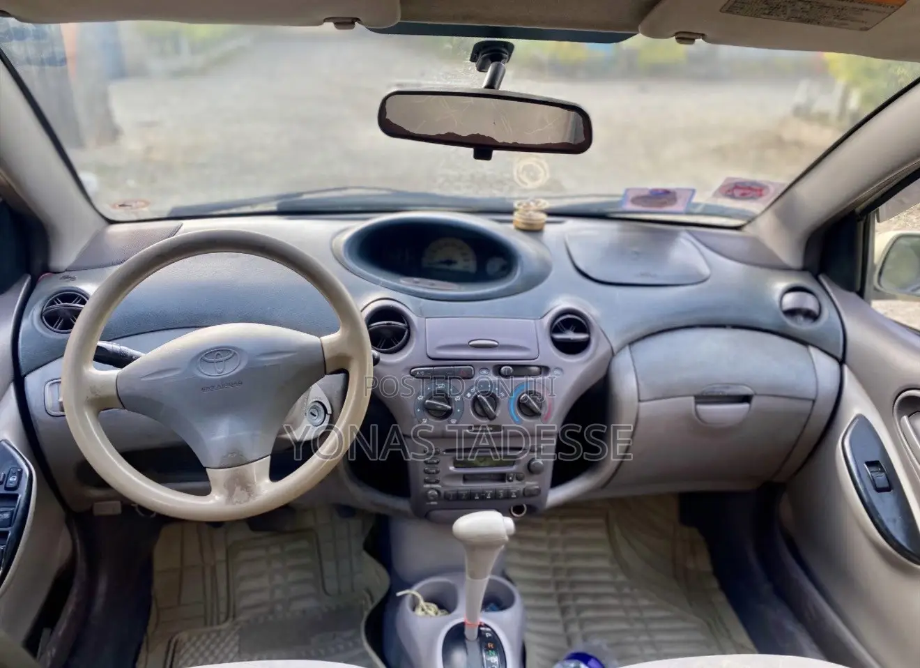 Toyota Platz 2001 Silver
