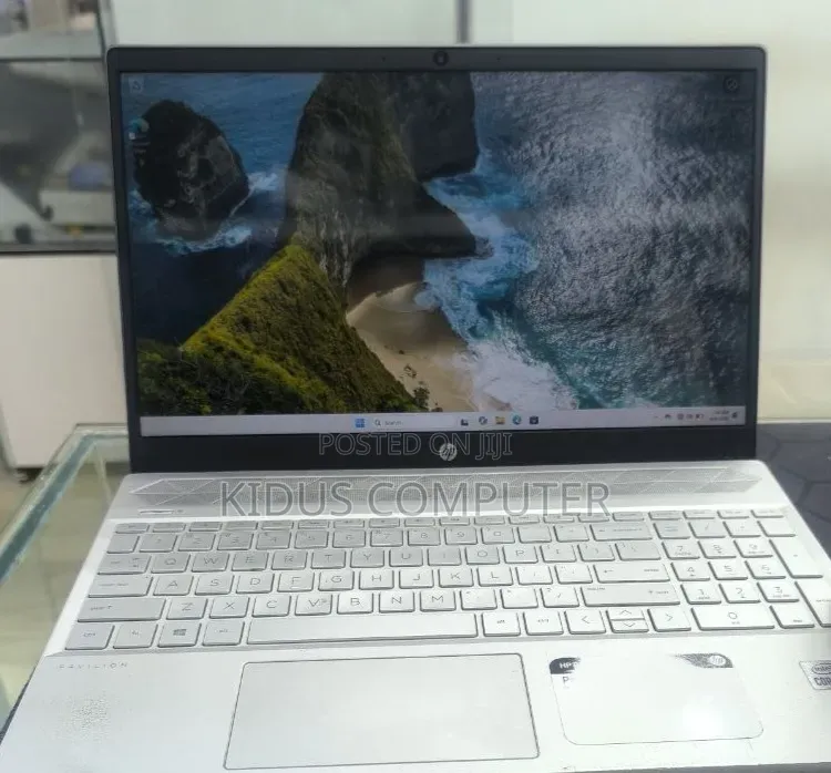 New Laptop HP Pavilion 15 16GB Intel Core i7 SSD 512GB