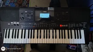 Yamaha E463 Piano Keyboard