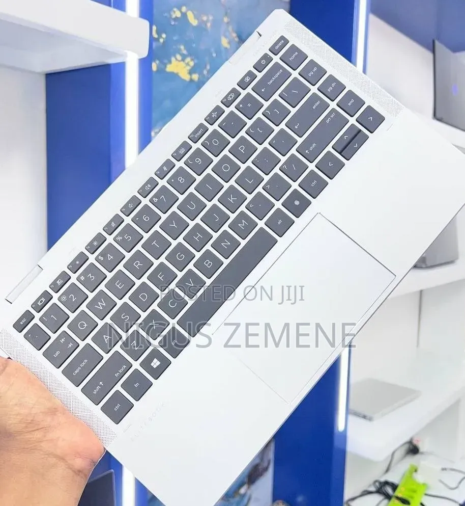New Laptop HP EliteBook x360 1040 G7 16GB Intel Core i7 SSD 512GB