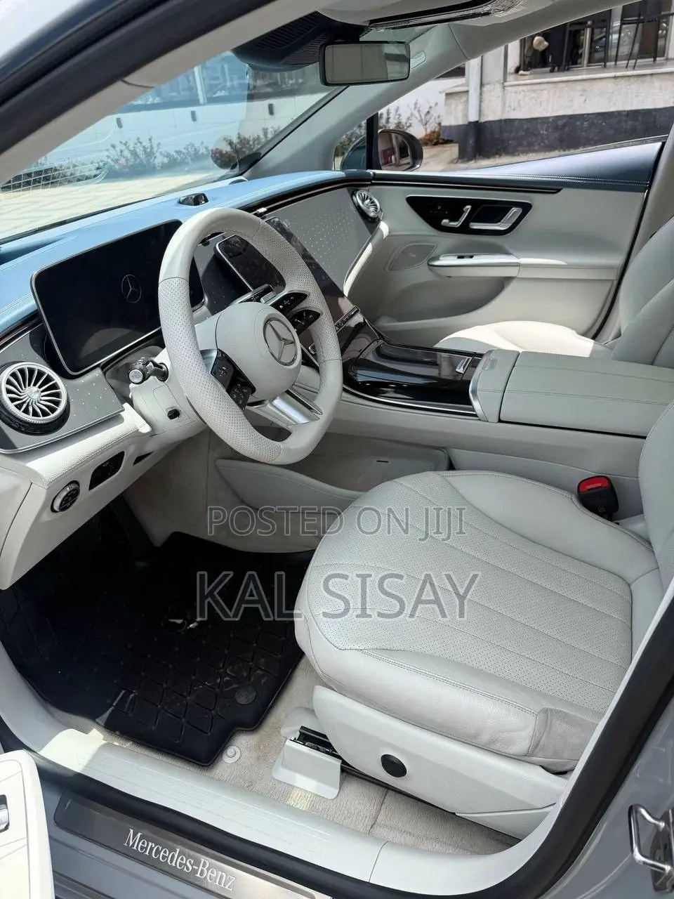 Mercedes-Benz EQE 2023 Gray