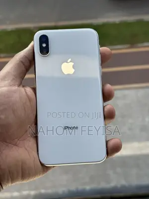 Apple iPhone X 64 GB White