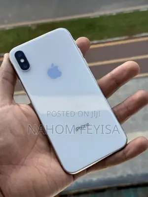 Apple iPhone X 64 GB White