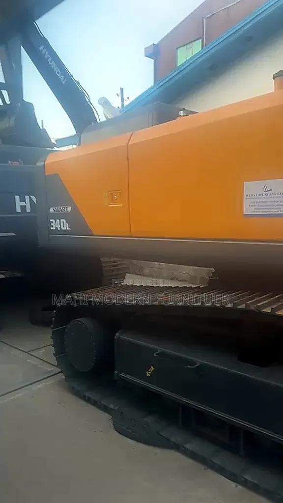 Hayundai 00 Excavator 340l