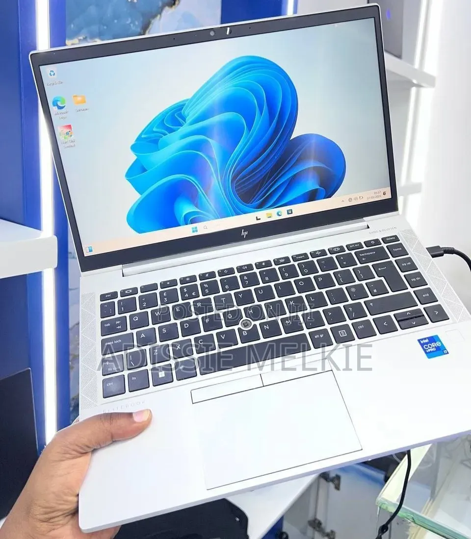 New Laptop HP EliteBook 840 G7 16GB Intel Core i7 SSD 512GB