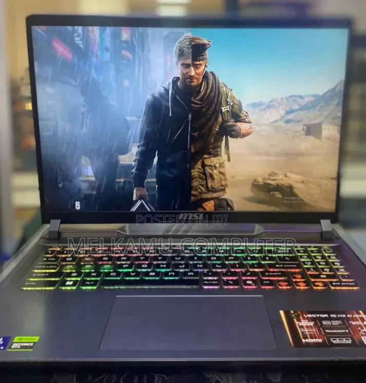 New Laptop MSI Vector 16 HX AI A2XWIG 32GB Intel Core Ultra 9 SSD 1T