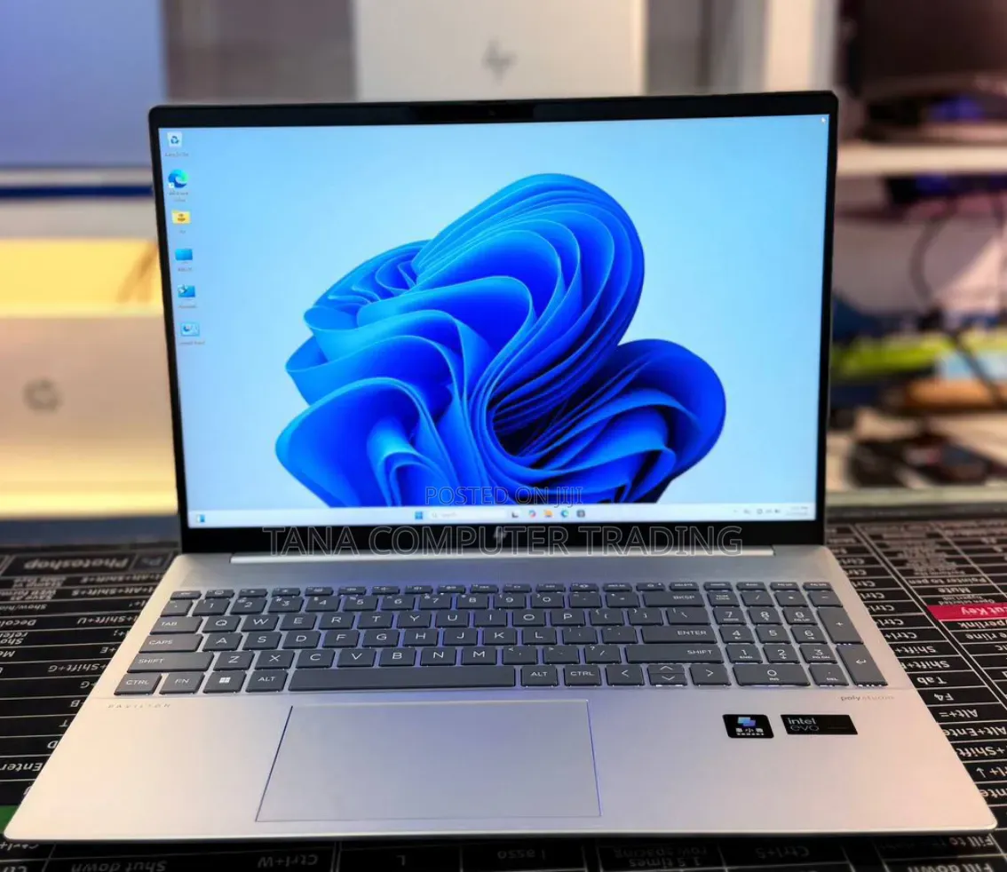 New Laptop HP Pavilion 15 16GB Intel Core i7 SSD 1T