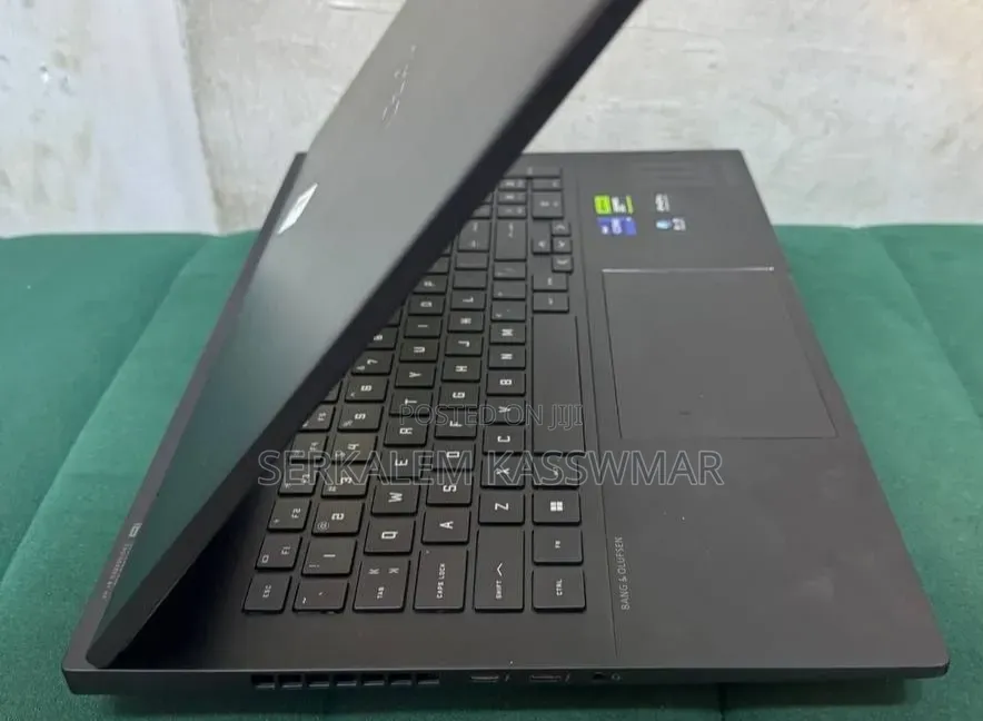 New Laptop HP Omen 16 16GB Intel Core i9 SSD 1T