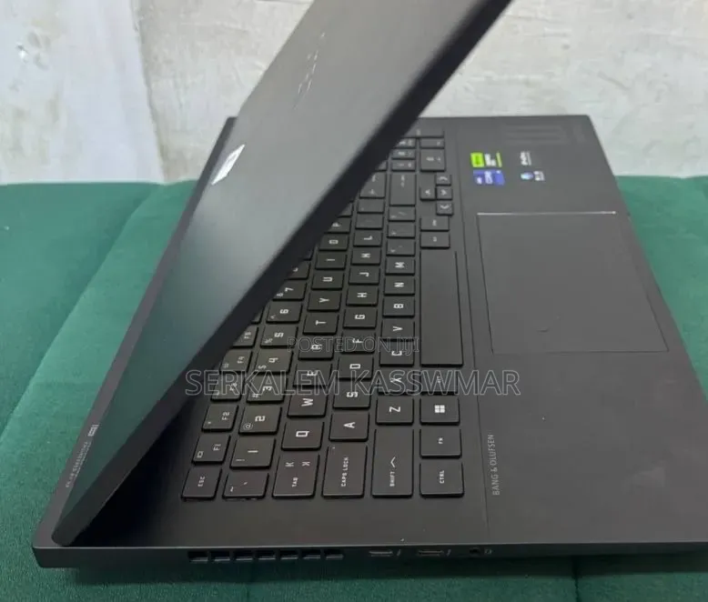 New Laptop HP Omen 16 16GB Intel Core i9 SSD 1T