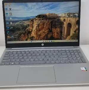 New Laptop HP Stream Notebook 16GB Intel Core i7 SSD 512GB