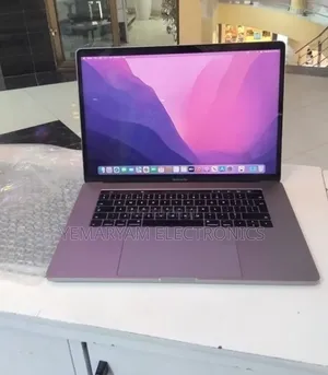 New Laptop Apple MacBook Pro 2019 16GB Intel Core i7 SSD 512GB