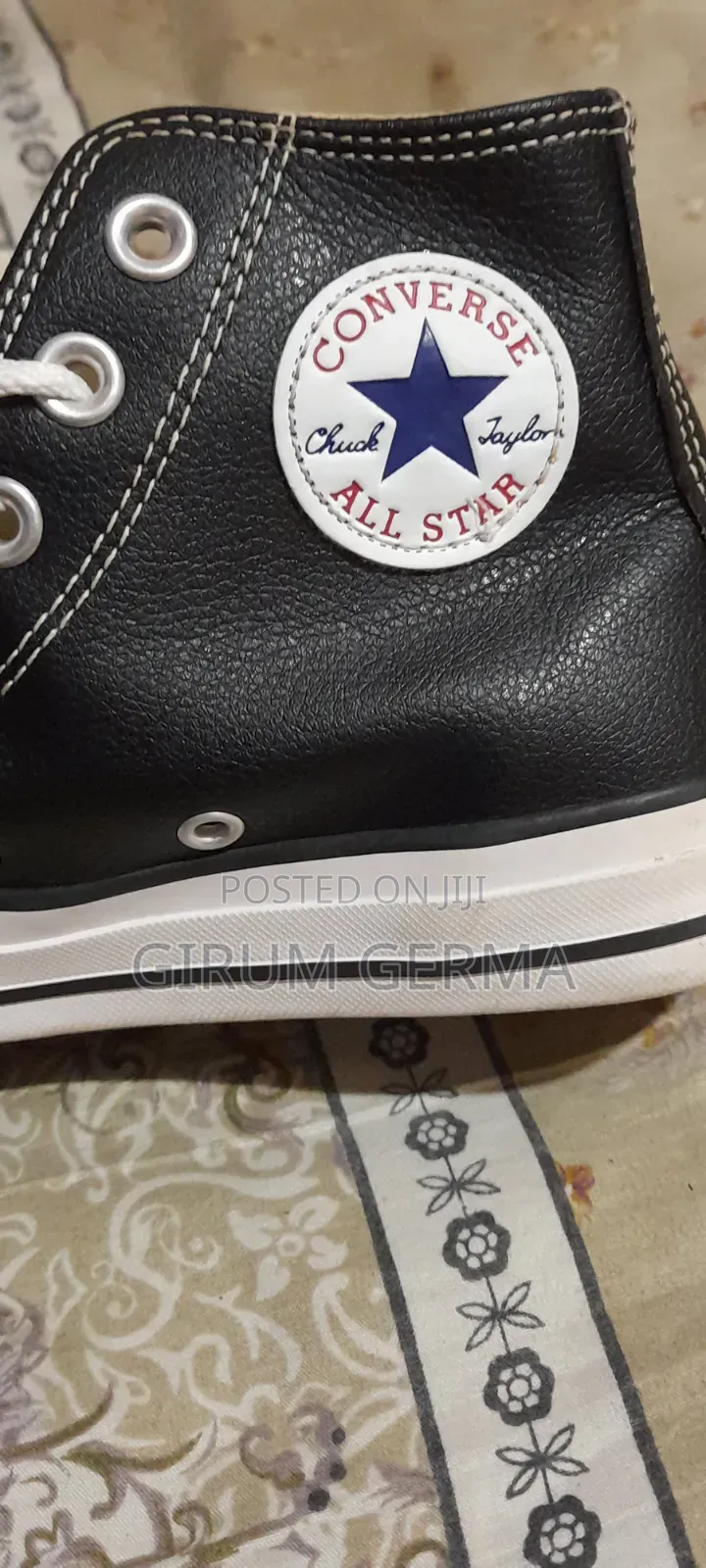 Small Used All Star Converse Shose