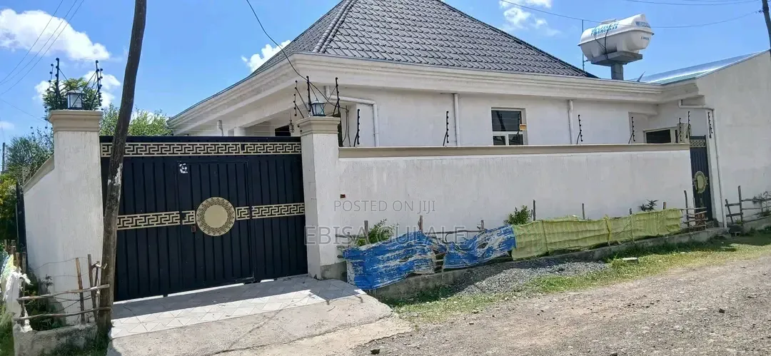 Furnished 4bdrm Farm House in Oromia-Finfinne for sale