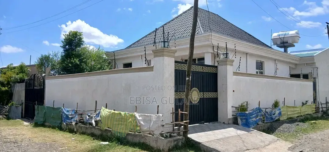 Furnished 4bdrm Farm House in Oromia-Finfinne for sale