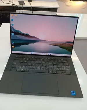 New Laptop Dell XPS 15 16GB Intel Core i7 SSD 512GB
