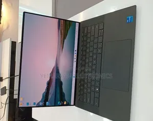 New Laptop Dell XPS 15 16GB Intel Core i7 SSD 512GB