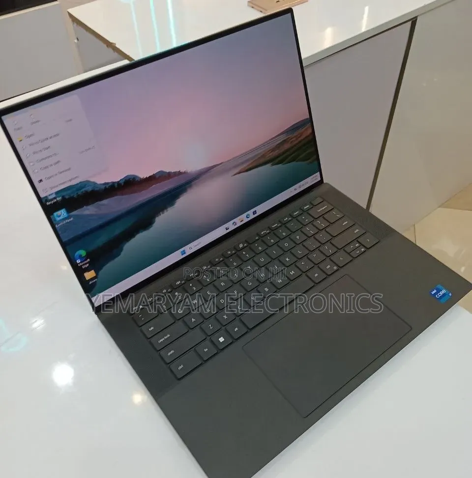 New Laptop Dell XPS 15 16GB Intel Core i7 SSD 512GB