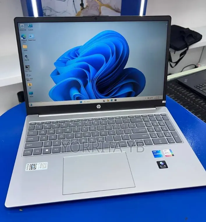 New Laptop HP Stream Notebook 16GB Intel Core i5 SSD 1T