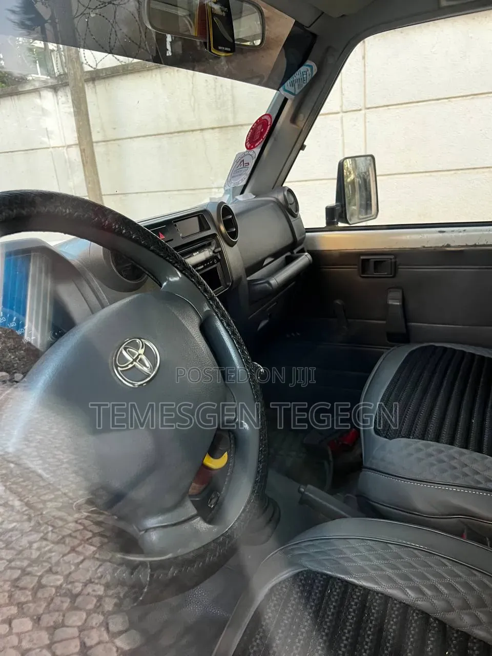 Toyota Land Cruiser 2011 White