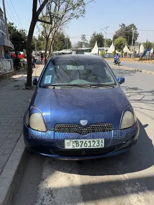 Toyota Vitz 2001 Blue