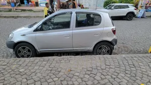 Toyota Yaris 2003 Silver