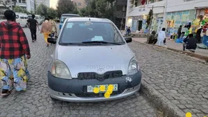 Toyota Yaris 2003 Silver