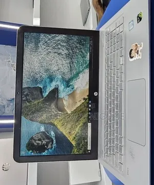 New Laptop HP Envy 15 16GB Intel Core i7 SSD 128GB