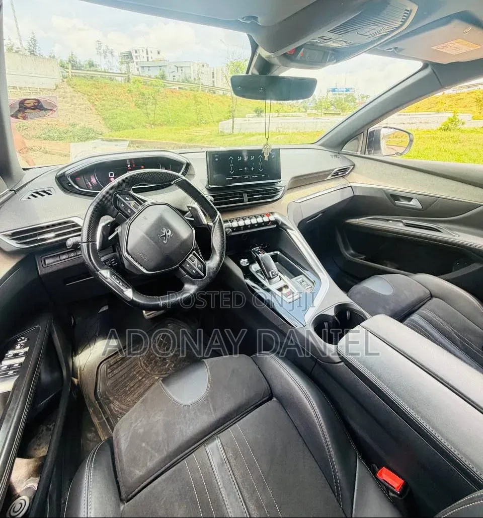 Peugeot 5008 2022