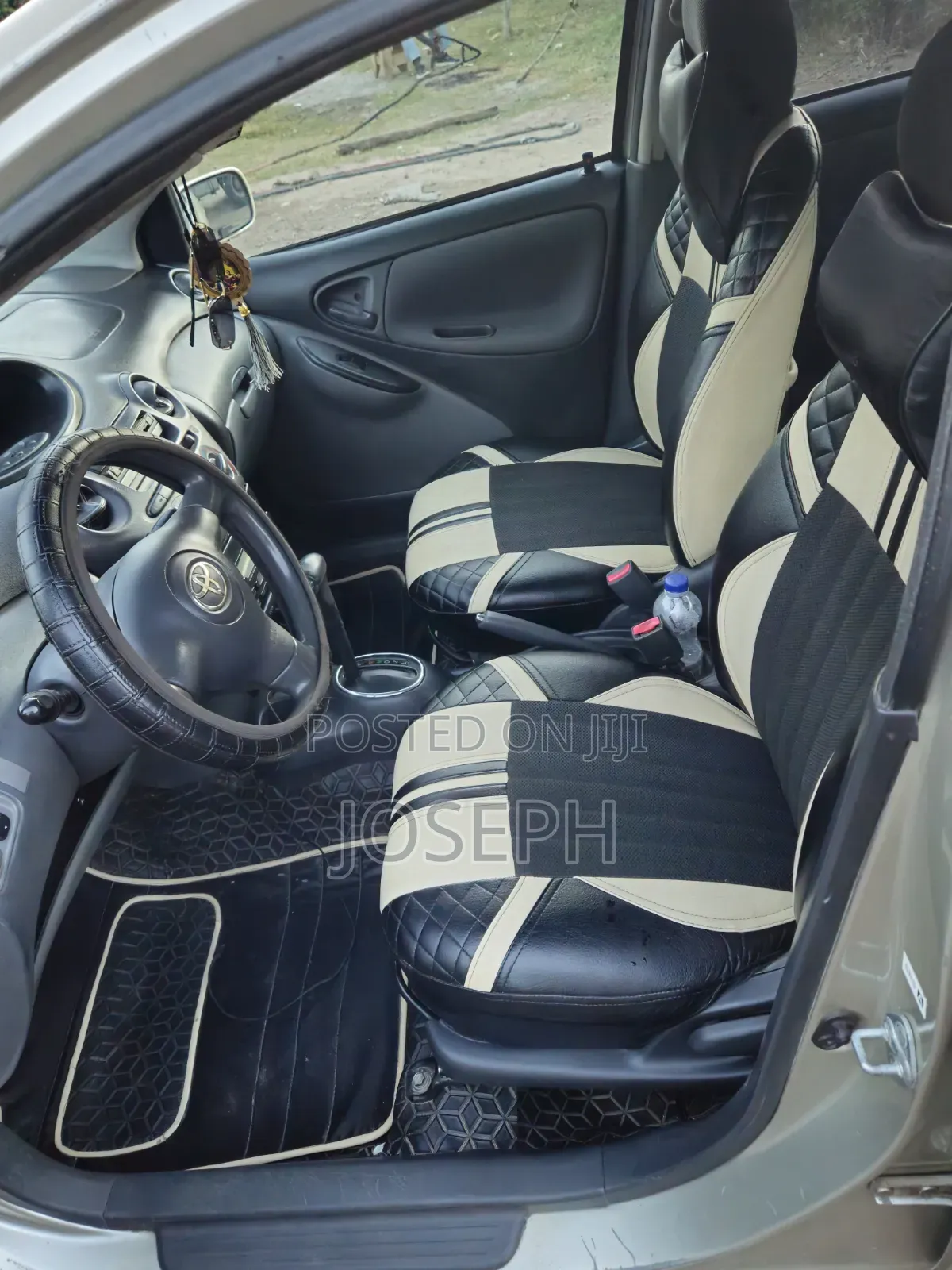 Toyota Vitz 2002 Beige