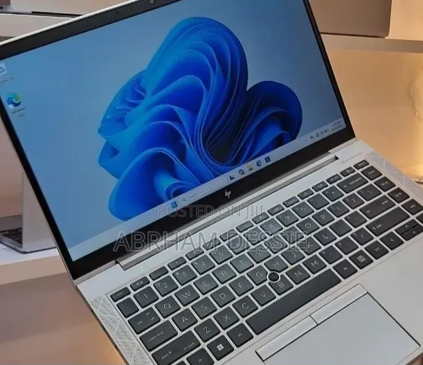 New Laptop HP EliteBook 840 G8 16GB Intel Core i5 SSD 512GB