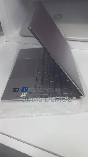 New Laptop HP Pavilion 14 16GB Intel Core i7 SSD 1T