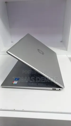 New Laptop HP Stream Notebook 16GB Intel Core i7 SSD 1T