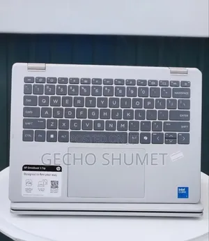 New Laptop HP OmniBook 5 Flip 16GB Intel Core 7 SSD 512GB