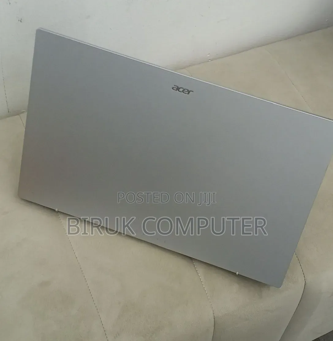 New Laptop Acer Aspire 3 8GB Intel Core i7 SSD 256GB