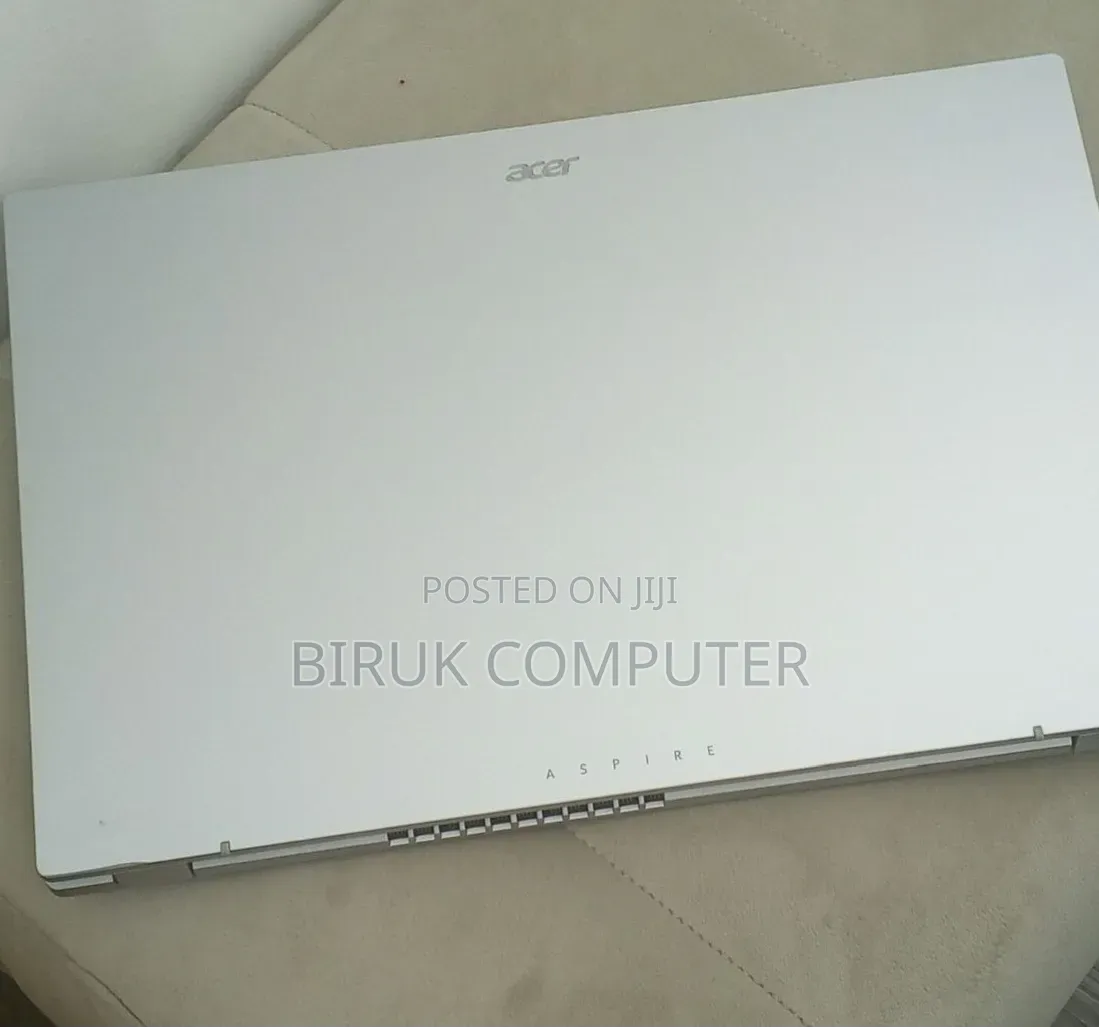 New Laptop Acer Aspire 3 8GB Intel Core i7 SSD 256GB