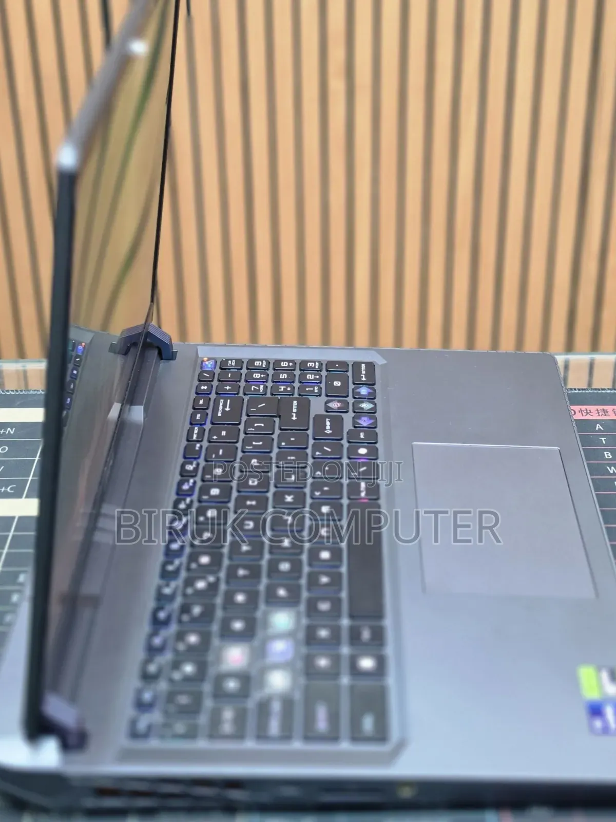 New Laptop MSI Vector 16 HX AI A2XWIG 32GB Intel Core i7 SSD 1T