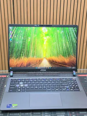New Laptop MSI Vector 16 HX AI A2XWIG 32GB Intel Core i7 SSD 1T