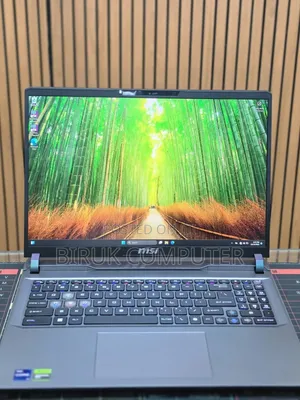 New Laptop MSI Vector 16 HX AI A2XWIG 32GB Intel Core i7 SSD 1T