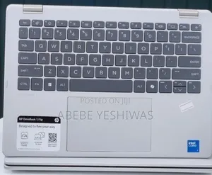 New Laptop HP OmniBook 5 Flip 16GB Intel Core i7 SSD 512GB