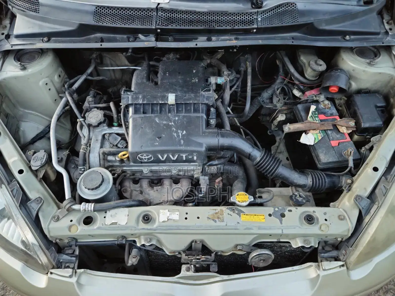Toyota Vitz 2002 Beige