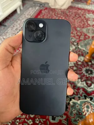 New Apple iPhone 15 128 GB Black