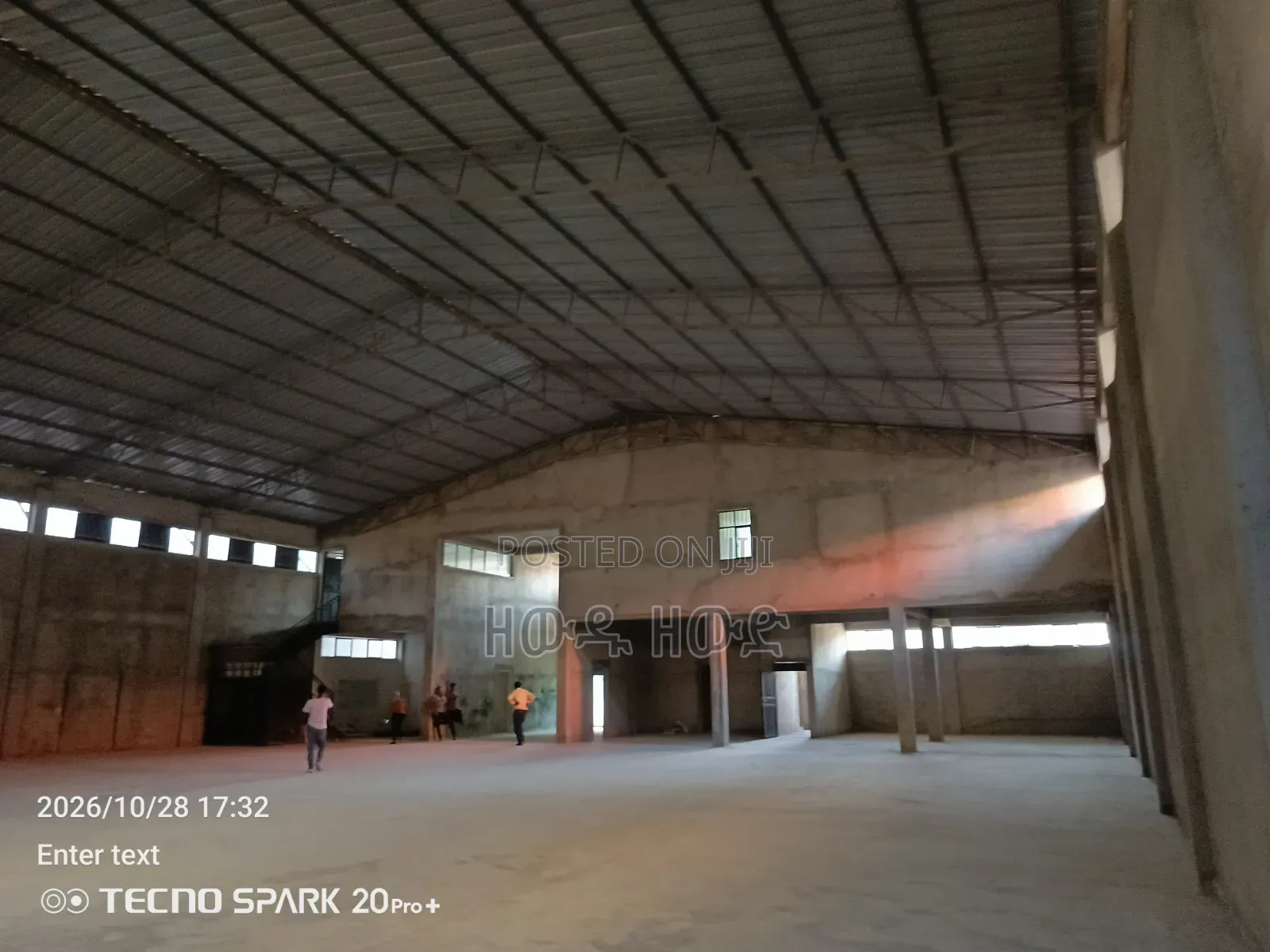850 ካሬሜትር ያረፈየሚራይ መጋዝን