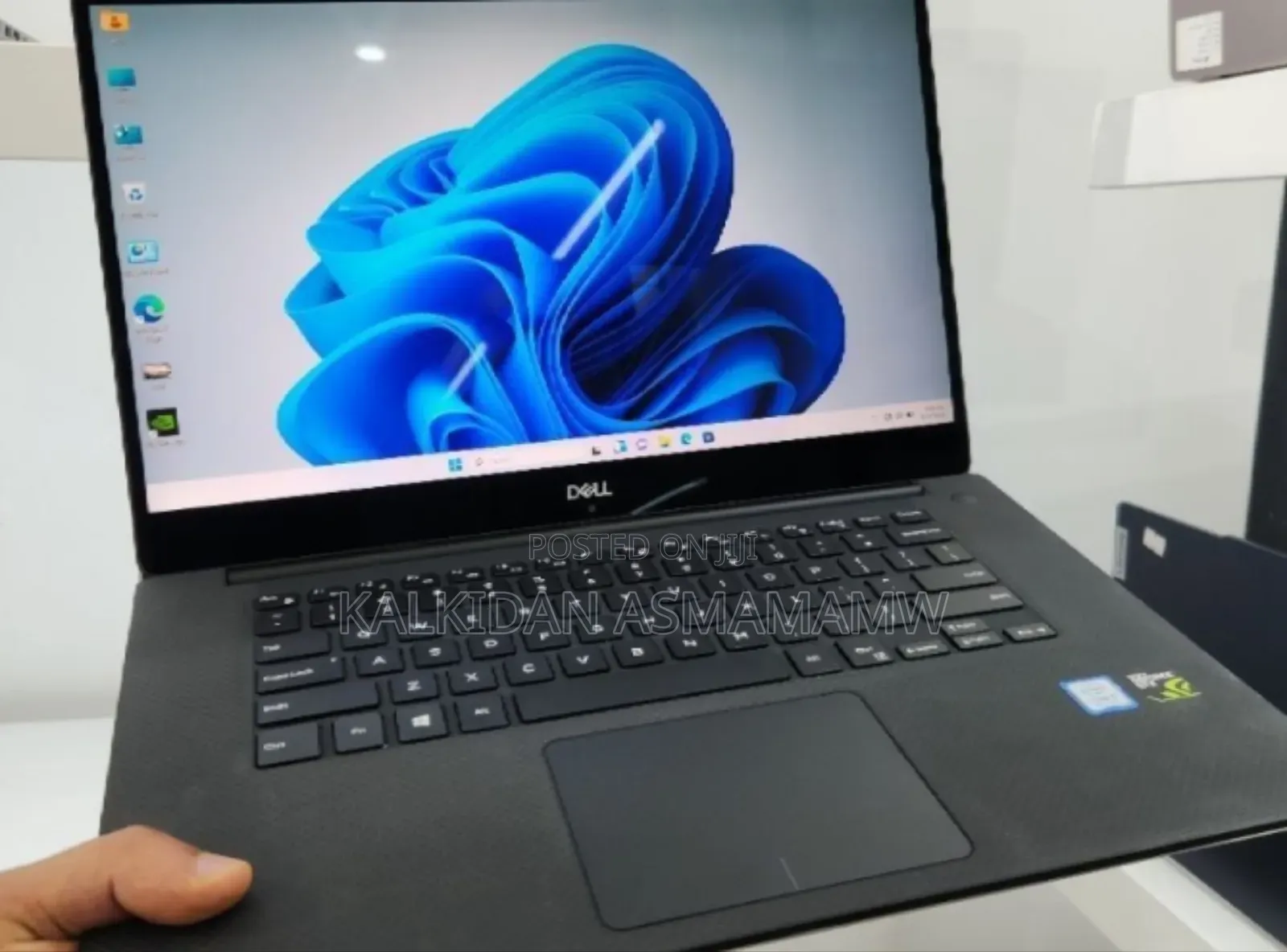 New Laptop Dell XPS 15 16GB Intel Core i7 SSD 512GB