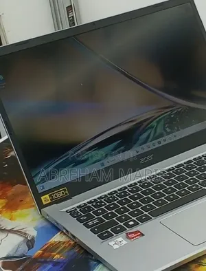 New Laptop Acer Aspire 3 8GB AMD Ryzen 7 SSD 256GB