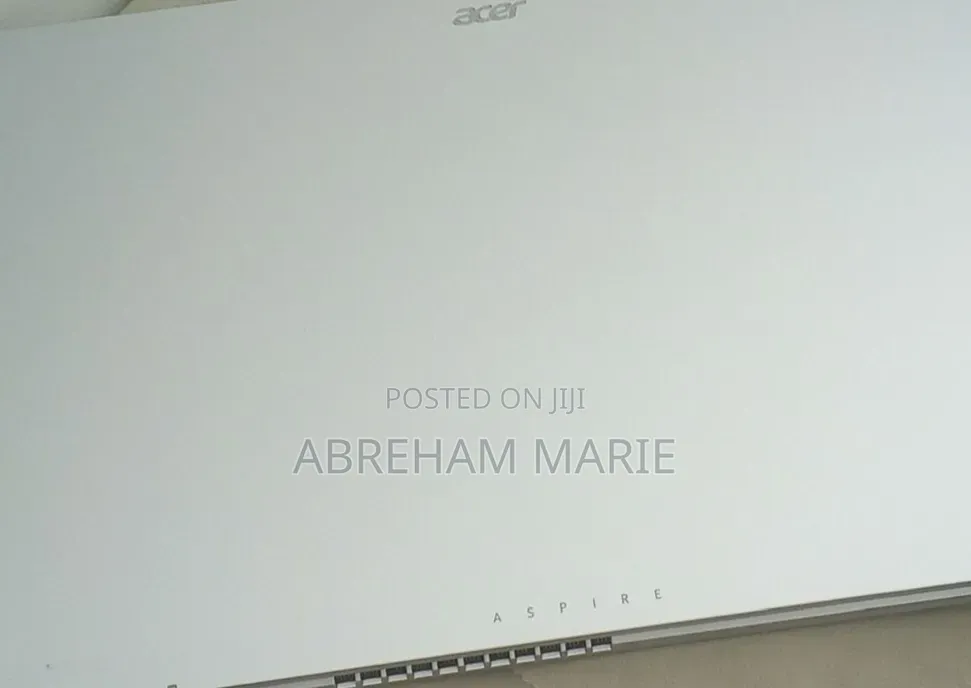 New Laptop Acer Aspire 3 8GB AMD Ryzen 7 SSD 256GB